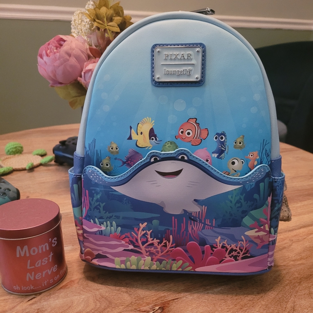 SOLDwt Disney pixar Finding nemo Mr Ray's school friends mini backpack loungefly